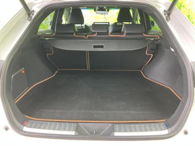 ハリアーハイブリッド Ｚレザーパッケージ　新品タイヤ／保証書／純正　ＳＤナビ／デジタルインナーミラー／衝突安全装置／シートヒーター　前席／パノラミックビューモニター／車線逸脱防止支援システム／シート　合皮／電動バックドア　衝突被害軽減システム（19枚目）