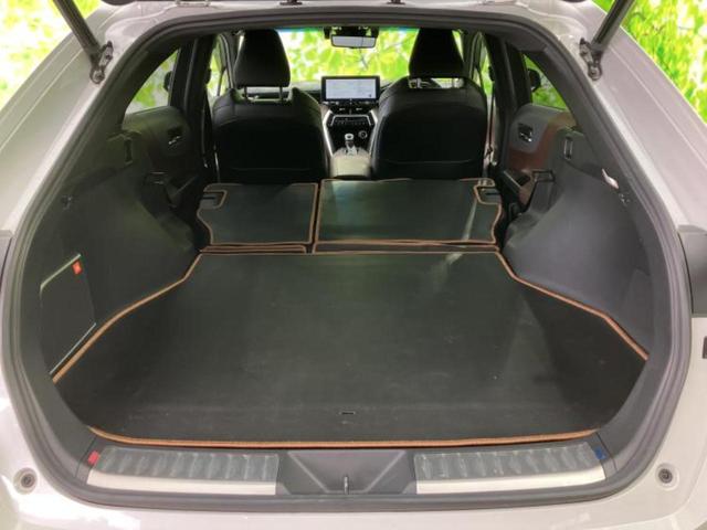 ハリアーハイブリッド Ｚレザーパッケージ　新品タイヤ／保証書／純正　ＳＤナビ／デジタルインナーミラー／衝突安全装置／シートヒーター　前席／パノラミックビューモニター／車線逸脱防止支援システム／シート　合皮／電動バックドア　衝突被害軽減システム（20枚目）