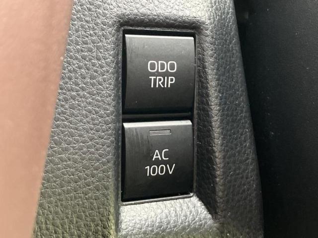 ハリアーハイブリッド Ｚレザーパッケージ　新品タイヤ／保証書／純正　ＳＤナビ／デジタルインナーミラー／衝突安全装置／シートヒーター　前席／パノラミックビューモニター／車線逸脱防止支援システム／シート　合皮／電動バックドア　衝突被害軽減システム（29枚目）