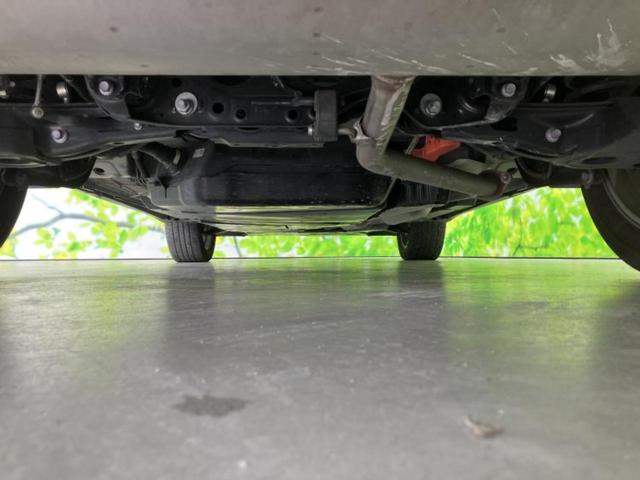 ハリアーハイブリッド Ｚレザーパッケージ　新品タイヤ／保証書／純正　ＳＤナビ／デジタルインナーミラー／衝突安全装置／シートヒーター　前席／パノラミックビューモニター／車線逸脱防止支援システム／シート　合皮／電動バックドア　衝突被害軽減システム（46枚目）