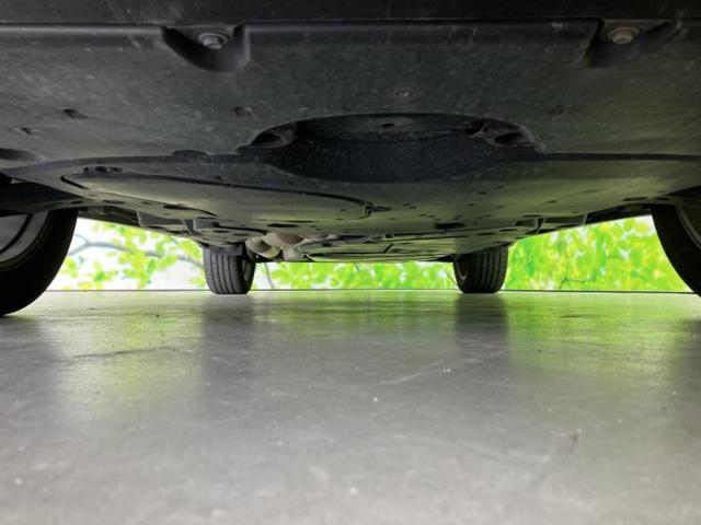 ハリアーハイブリッド Ｚレザーパッケージ　新品タイヤ／保証書／純正　ＳＤナビ／デジタルインナーミラー／衝突安全装置／シートヒーター　前席／パノラミックビューモニター／車線逸脱防止支援システム／シート　合皮／電動バックドア　衝突被害軽減システム（47枚目）