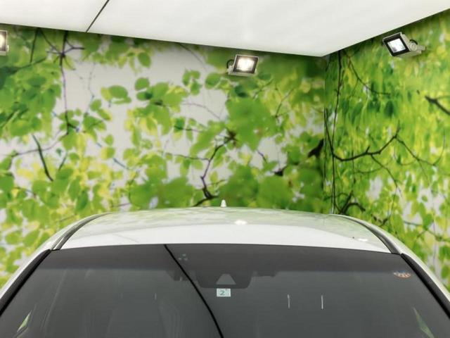 ハリアーハイブリッド Ｚレザーパッケージ　新品タイヤ／保証書／純正　ＳＤナビ／デジタルインナーミラー／衝突安全装置／シートヒーター　前席／パノラミックビューモニター／車線逸脱防止支援システム／シート　合皮／電動バックドア　衝突被害軽減システム（48枚目）