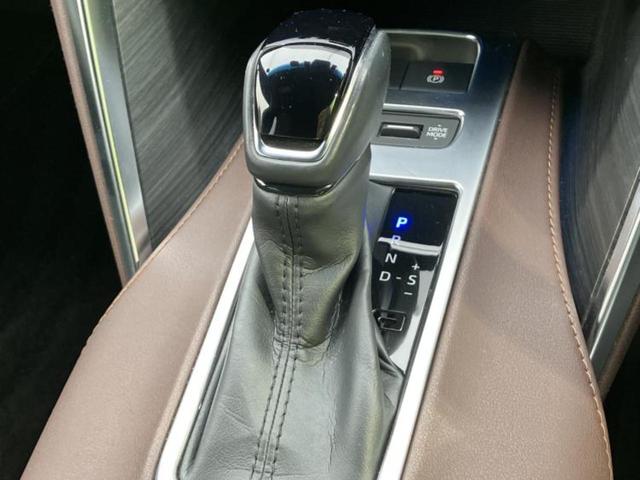 ハリアーハイブリッド Ｚレザーパッケージ　新品タイヤ／モデリスタエアロ／ＪＢＬ／純正　ＳＤナビ／デジタルインナーミラー／トヨタセーフティセンス／シートエアコン／パノラミックビューモニター／シート　フルレザー／電動バックドア　革シート　ＥＴＣ（18枚目）