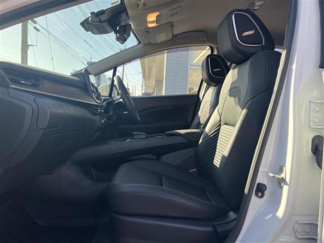 オーラ Ｇレザーエディション　ＢＯＳＥ／保証書／純正　ＳＤナビ／インテリジェントルームミラー／全方位モニター／車線逸脱防止支援システム／シート　合皮／ヘッドランプ　ＬＥＤ／ＨＤＭＩ接続／ＥＴＣ２．０／ＥＢＤ付ＡＢＳ　全周囲カメラ（6枚目）