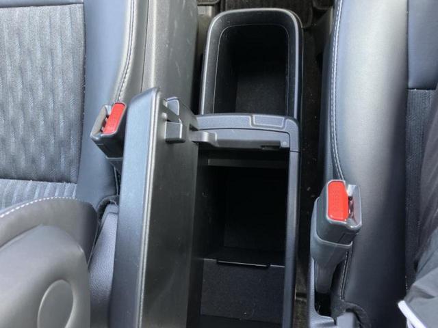 ノア Ｓ－Ｚ　保証書／ディスプレイオーディオ＋ナビ１０インチ／フリップダウンモニター　純正　１４インチ／トヨタセーフティセンス／両側電動スライドドア／シートヒーター　前席／車線逸脱防止支援システム　バックカメラ（33枚目）