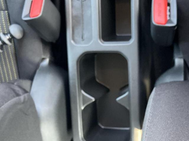 ジムニー ４ＷＤ　ＸＣ　保証書／衝突安全装置／シートヒーター　前席／車線逸脱防止支援システム／ヘッドランプ　ＬＥＤ／ＡＢＳ／横滑り防止装置／禁煙車／エアバッグ　運転席／エアバッグ　助手席／エアバッグ　サイド　ワンオーナー（24枚目）