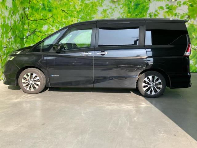 セレナ ハイウェイスターＶセレクション　新品タイヤ／保証書／純正　９インチ　ＳＤナビ／後席モニター　純正　９インチ／衝突安全装置／両側電動スライドドア／アラウンドビューモニター／車線逸脱防止支援システム／ドライブレコーダー　社外　ＤＶＤ再生（2枚目）