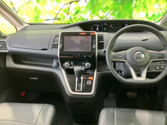 セレナ ハイウェイスターＶセレクション　新品タイヤ／保証書／純正　９インチ　ＳＤナビ／後席モニター　純正　９インチ／衝突安全装置／両側電動スライドドア／アラウンドビューモニター／車線逸脱防止支援システム／ドライブレコーダー　社外　ＤＶＤ再生（4枚目）