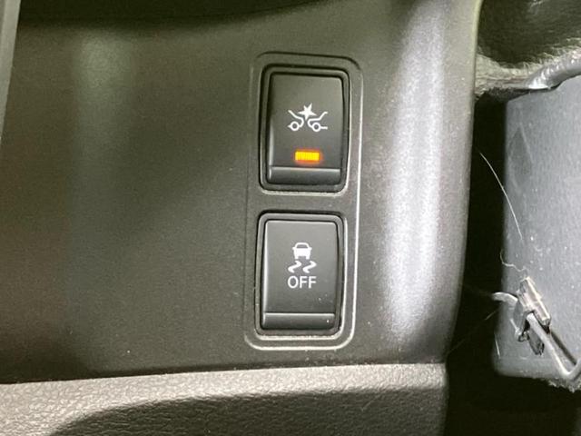 セレナ ハイウェイスターＶセレクション　新品タイヤ／保証書／純正　９インチ　ＳＤナビ／後席モニター　純正　９インチ／衝突安全装置／両側電動スライドドア／アラウンドビューモニター／車線逸脱防止支援システム／ドライブレコーダー　社外　ＤＶＤ再生（29枚目）