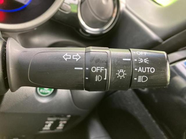 Ｎ－ＢＯＸカスタム Ｇ・Ｌパッケージ　新品タイヤ／保証書／社外　８インチ　ＳＤナビ／両側電動スライドドア／ヘッドランプ　ＨＩＤ／Ｂｌｕｅｔｏｏｔｈ接続／ＥＴＣ／ＥＢＤ付ＡＢＳ／横滑り防止装置／アイドリングストップ／バックモニター（16枚目）