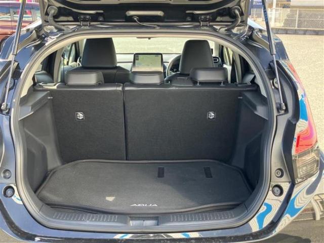 アクア Ｚ　新品タイヤ／保証書／純正　１０インチ　ナビ／トヨタセーフティセンス／シートヒーター　前席／パノラミックビューモニター／車線逸脱防止支援システム／シート　ハーフレザー／ドライブレコーダー　社外　ドラレコ（6枚目）