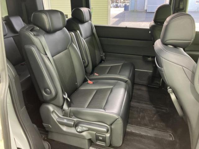 ステップワゴン ｅＨＥＶスパーダ　新品タイヤ／純正　１１インチ　ＳＤナビ／フリップダウンモニター　純正　１５．６インチ／ホンダセンシング／両側電動スライドドア／シートヒーター／マルチビューカメラシステム／車線逸脱防止支援システム（5枚目）