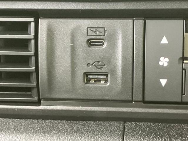 N-BOXカスタム ブラックスタイル 保証書/純正 8インチ ナビ/ホンダセンシング/両側電動スライドドア/シートヒーター 前席/車線逸脱防止支援システム/登録済未使用車/ヘッドランプ LED/Bluetooth接続/バックモニター(28枚目)