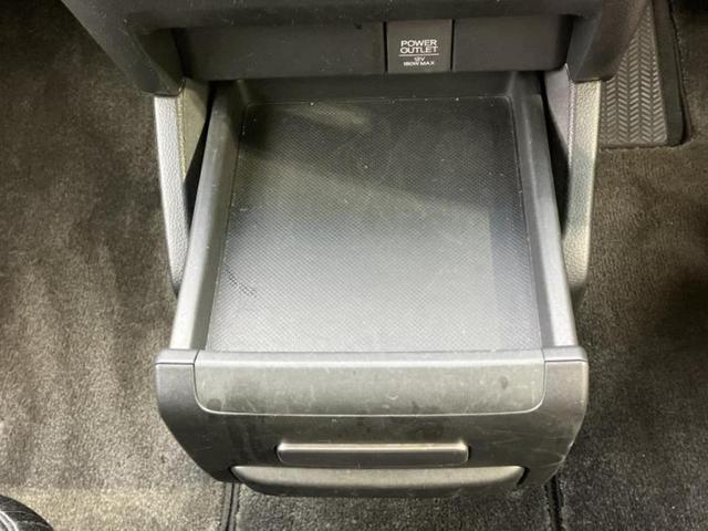 オデッセイ アブソルート　保証書／純正　９インチ　メモリーナビ／フリップダウンモニター　純正　９インチ／シティーブレーキアクティブシステム（ホンダ）／両側電動スライドドア／シート　ハーフレザー　バックカメラ　後席モニター（33枚目）