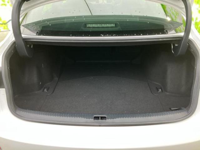 ＩＳ ＩＳ２００ｔ　Ｆスポーツ　サンルーフ／保証書／純正　ＳＤナビ／シートヒーター　前席／シート　ハーフレザー／ドライブレコーダー　前後／ヘッドランプ　ＬＥＤ／Ｂｌｕｅｔｏｏｔｈ接続／ＥＴＣ／ＥＢＤ付ＡＢＳ／横滑り防止装置　禁煙車（19枚目）