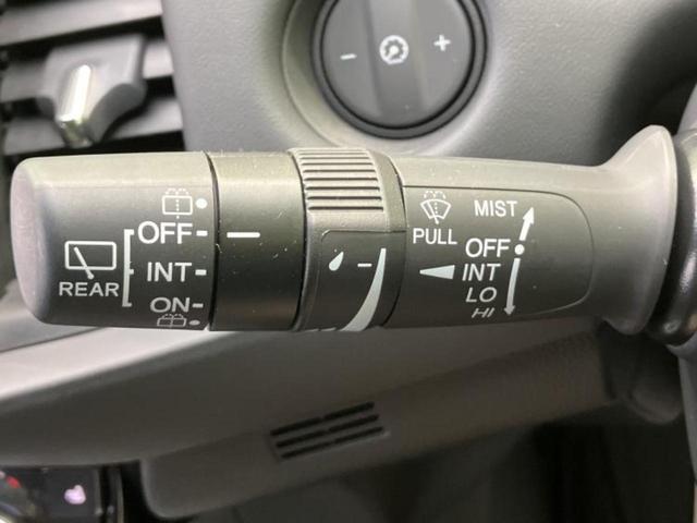 フィット ｅＨＥＶリュクス　保証書／純正　８インチ　ＳＤナビ／ホンダセンシング／シートヒーター　前席／車線逸脱防止支援システム／シート　ハーフレザー／ヘッドランプ　ＬＥＤ／Ｂｌｕｅｔｏｏｔｈ接続／ＥＴＣ／ＥＢＤ付ＡＢＳ（17枚目）