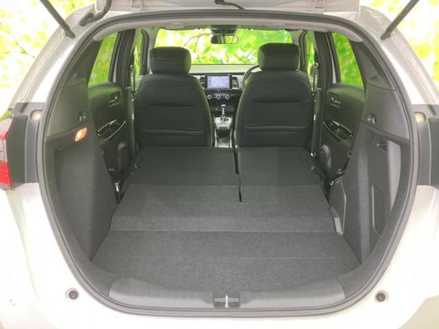 フィット ｅＨＥＶリュクス　保証書／純正　８インチ　ＳＤナビ／ホンダセンシング／シートヒーター　前席／車線逸脱防止支援システム／シート　ハーフレザー／ヘッドランプ　ＬＥＤ／Ｂｌｕｅｔｏｏｔｈ接続／ＥＴＣ／ＥＢＤ付ＡＢＳ（20枚目）