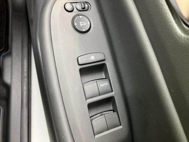 フィット ｅＨＥＶリュクス　保証書／純正　８インチ　ＳＤナビ／ホンダセンシング／シートヒーター　前席／車線逸脱防止支援システム／シート　ハーフレザー／ヘッドランプ　ＬＥＤ／Ｂｌｕｅｔｏｏｔｈ接続／ＥＴＣ／ＥＢＤ付ＡＢＳ（30枚目）