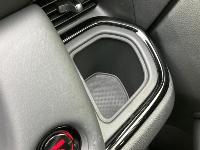 フィット ｅＨＥＶリュクス　保証書／純正　８インチ　ＳＤナビ／ホンダセンシング／シートヒーター　前席／車線逸脱防止支援システム／シート　ハーフレザー／ヘッドランプ　ＬＥＤ／Ｂｌｕｅｔｏｏｔｈ接続／ＥＴＣ／ＥＢＤ付ＡＢＳ（34枚目）