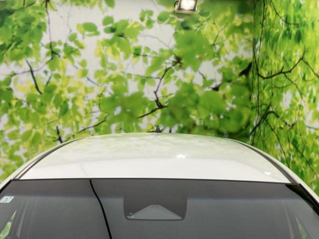 フィット ｅＨＥＶリュクス　保証書／純正　８インチ　ＳＤナビ／ホンダセンシング／シートヒーター　前席／車線逸脱防止支援システム／シート　ハーフレザー／ヘッドランプ　ＬＥＤ／Ｂｌｕｅｔｏｏｔｈ接続／ＥＴＣ／ＥＢＤ付ＡＢＳ（48枚目）