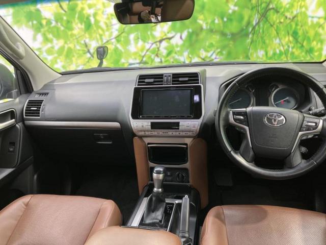 ランドクルーザープラド ４ＷＤ　ＴＸ　Ｌパッケージ７０ｔｈアニバーサリーＬｔｄ　新品タイヤ／サンルーフ／保証書／純正　９インチ　ＳＤナビ／トヨタセーフティセンス／シートヒーター　前席／車線逸脱防止支援システム／シート　フルレザー／ヘッドランプ　ＬＥＤ／Ｂｌｕｅｔｏｏｔｈ接続（4枚目）