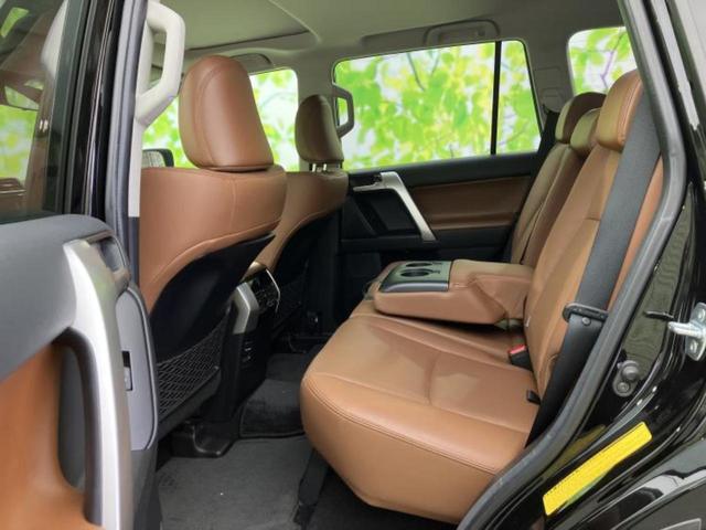 ランドクルーザープラド ４ＷＤ　ＴＸ　Ｌパッケージ７０ｔｈアニバーサリーＬｔｄ　新品タイヤ／サンルーフ／保証書／純正　９インチ　ＳＤナビ／トヨタセーフティセンス／シートヒーター　前席／車線逸脱防止支援システム／シート　フルレザー／ヘッドランプ　ＬＥＤ／Ｂｌｕｅｔｏｏｔｈ接続（8枚目）