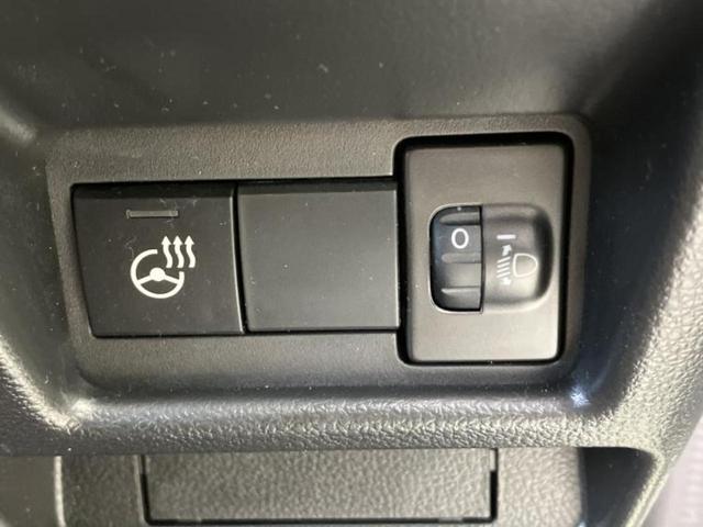 スペーシアカスタム ハイブリッドＸＳ　保証書／純正　９インチ　ＳＤナビ／両側電動スライドドア／シートヒーター／全方位モニター用カメラ／シート　ハーフレザー／ヘッドランプ　ＬＥＤ／ＥＢＤ付ＡＢＳ／アイドリングストップ　全周囲カメラ（29枚目）