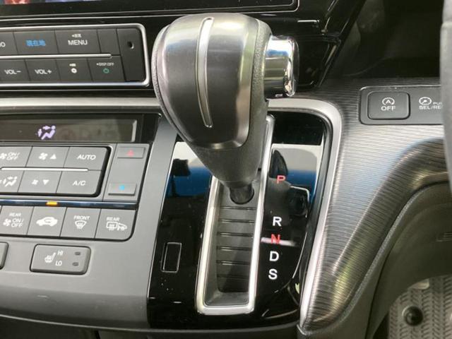 ステップワゴンスパーダ スパーダクールスピリット・ＨＳブラックスタイル　新品タイヤ／保証書／純正　１０インチ　ＳＤナビ／フリップダウンモニター　純正　１１．６インチ／ホンダセンシング／両側電動スライドドア／シートヒーター　前席／車線逸脱防止支援システム　バックカメラ（18枚目）