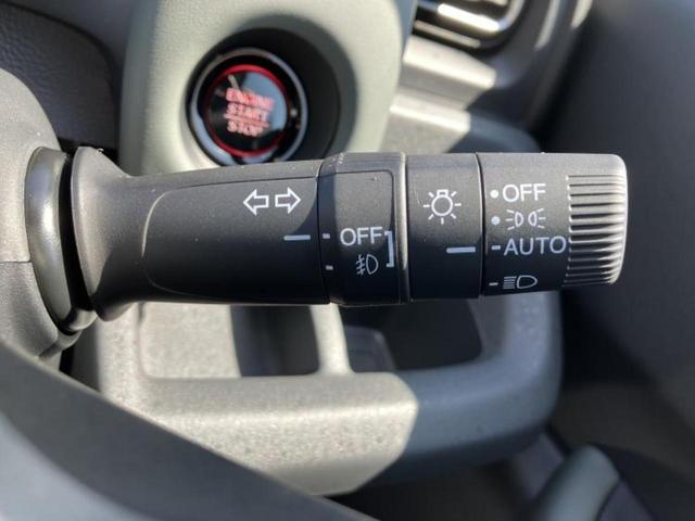 フリード クロスター　保証書／純正　８インチ　ナビ／ホンダセンシング／両側電動スライドドア／シートヒーター　前席／車線逸脱防止支援システム／シート　ハーフレザー／登録済未使用車／ヘッドランプ　ＬＥＤ　衝突被害軽減システム（15枚目）