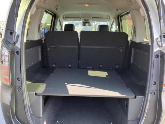 フリード クロスター　保証書／純正　８インチ　ナビ／ホンダセンシング／両側電動スライドドア／シートヒーター　前席／車線逸脱防止支援システム／シート　ハーフレザー／登録済未使用車／ヘッドランプ　ＬＥＤ　衝突被害軽減システム（19枚目）