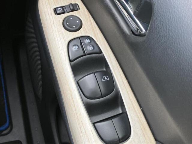 セレナ eパワーハイウェイスターV 保証書/純正 9インチ SDナビ/フリップダウンモニター/インテリジェントルームミラー/エマージェンシーブレーキ/両側電動スライドドア/アラウンドビューモニター/車線逸脱防止支援システム 全周囲カメラ(30枚目)