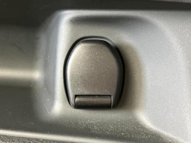 セレナ eパワーハイウェイスターV 保証書/純正 9インチ SDナビ/フリップダウンモニター/インテリジェントルームミラー/エマージェンシーブレーキ/両側電動スライドドア/アラウンドビューモニター/車線逸脱防止支援システム 全周囲カメラ(41枚目)