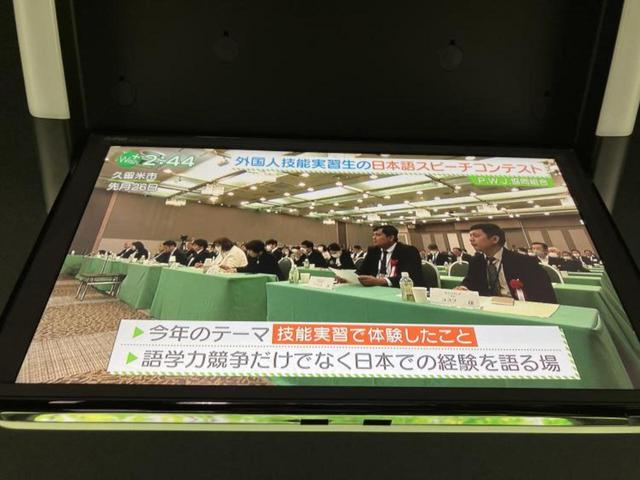 ステップワゴン スパーダ　保証書／純正　１１インチ　ナビ／フリップダウンモニター　純正　１５．６インチ／ホンダセンシング／両側電動スライドドア／シートヒーター　前席／車線逸脱防止支援システム／シート　ハーフレザー　バックカメラ（11枚目）