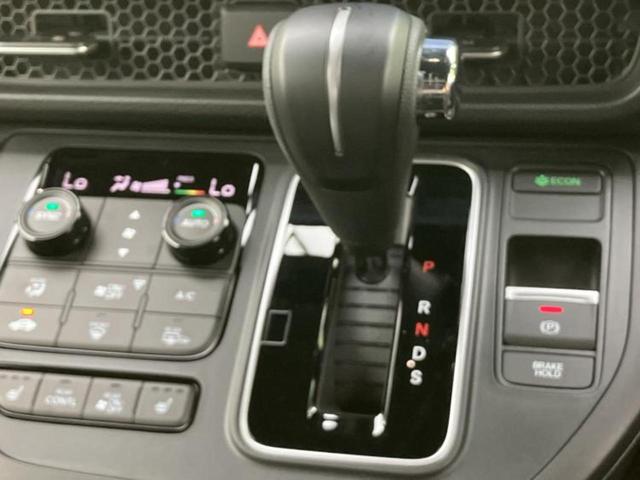 ステップワゴン スパーダ　保証書／純正　１１インチ　ナビ／フリップダウンモニター　純正　１５．６インチ／ホンダセンシング／両側電動スライドドア／シートヒーター　前席／車線逸脱防止支援システム／シート　ハーフレザー　バックカメラ（17枚目）