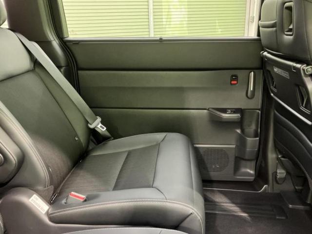 ステップワゴン スパーダ　保証書／純正　１１インチ　ナビ／フリップダウンモニター　純正　１５．６インチ／ホンダセンシング／両側電動スライドドア／シートヒーター　前席／車線逸脱防止支援システム／シート　ハーフレザー　バックカメラ（24枚目）