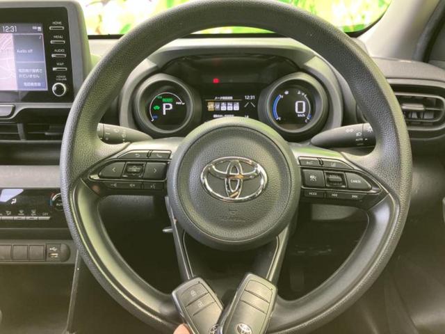 ヤリスクロス ハイブリッドＸ　保証書／衝突安全装置／車線逸脱防止支援システム／ヘッドランプ　ＬＥＤ／Ｂｌｕｅｔｏｏｔｈ接続／ＥＴＣ／ＥＢＤ付ＡＢＳ／横滑り防止装置／アイドリングストップ／クルーズコントロール／バックモニター（13枚目）