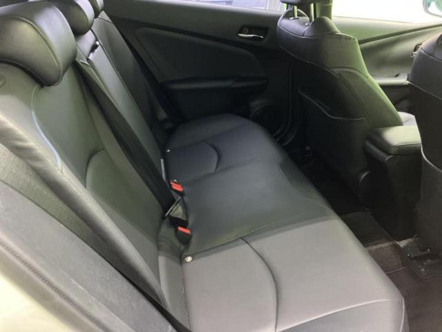 プリウス Aツーリングセレクション 純正 9インチ SDナビ/衝突安全装置/シートヒーター 前席/車線逸脱防止支援システム/シート 合皮/ヘッドランプ LED/Bluetooth接続/ETC/EBD付ABS/横滑り防止装置 バックカメラ(6枚目)