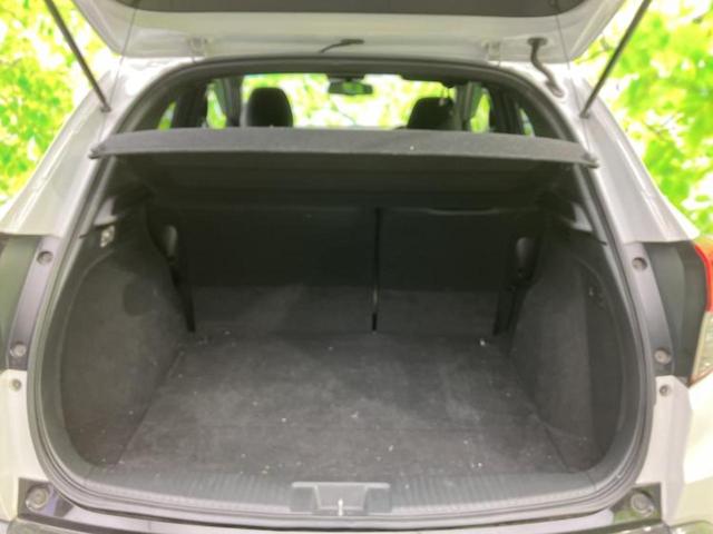 ヴェゼル ハイブリッドＲＳ・ホンダセンシング　新品タイヤ／純正　ＳＤナビ／ホンダセンシング／シートヒーター／車線逸脱防止支援システム／シート　ハーフレザー／ヘッドランプ　ＬＥＤ／ＵＳＢジャック／Ｂｌｕｅｔｏｏｔｈ接続／ＥＴＣ／ＥＢＤ付ＡＢＳ（8枚目）