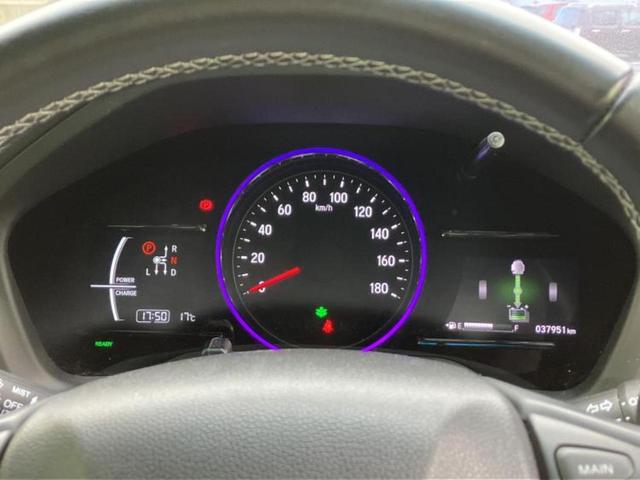 ヴェゼル ハイブリッドＲＳ・ホンダセンシング　新品タイヤ／純正　ＳＤナビ／ホンダセンシング／シートヒーター／車線逸脱防止支援システム／シート　ハーフレザー／ヘッドランプ　ＬＥＤ／ＵＳＢジャック／Ｂｌｕｅｔｏｏｔｈ接続／ＥＴＣ／ＥＢＤ付ＡＢＳ（14枚目）