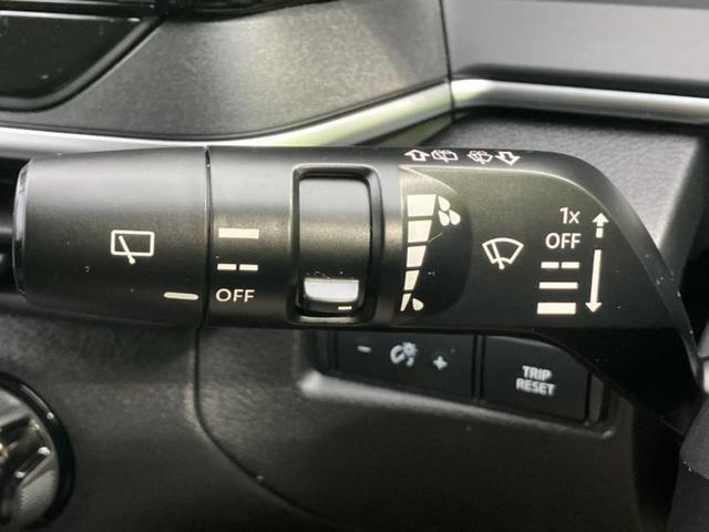 ノート Ｘ　保証書／純正　９インチ　メモリーナビ／インテリジェントルームミラー／エマージェンシーブレーキ／アラウンドビューモニター／車線逸脱防止支援システム／ヘッドランプ　ＬＥＤ／ＵＳＢジャック　全周囲カメラ（18枚目）