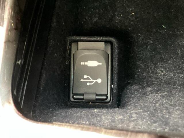 クラウン アスリートＳ－Ｔ　新品タイヤ／サンルーフ／保証書／純正　ＳＤナビ／ヘッドランプ　ＬＥＤ／Ｂｌｕｅｔｏｏｔｈ接続／ＥＴＣ／ＥＢＤ付ＡＢＳ／横滑り防止装置／アイドリングストップ／クルーズコントロール／バックモニター　禁煙車（40枚目）