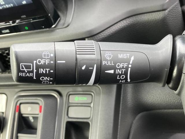 ｅＨＥＶスパーダ　保証書／純正　１１インチ　ＳＤナビ／衝突安全装置／両側電動スライドドア／シートヒーター／車線逸脱防止支援システム／シート　ハーフレザー／電動バックドア／ドライブレコーダー　前後（画像17）