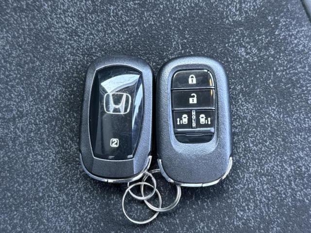 ターボ　新品タイヤ／純正　ＳＤナビ／ホンダセンシング／両側電動スライドドア／シートヒーター　前席／車線逸脱防止支援システム／シート　合皮／ドライブレコーダー　前後／ヘッドランプ　ＬＥＤ／ＵＳＢジャック（画像33）