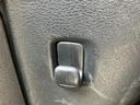 WECARSの展示場では実際に見て、触ってお車をお選びいただけます!知識の豊富な営業スタッフが様々なカーライフをご提案いたします!