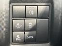 日々の運転を支えるスイッチ類を備えています。分かりやすい操作感で、快適なドライブをサポートします。