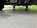 車両前方側の下廻り画像です。エンジン付近から車両中央部までの状態を確認いただけます。◆ご購入前に気になる下廻りの様子を把握したい方は、店頭スタッフまでお問い合わせ下さい。