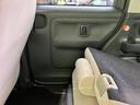 後席の乗員にも配慮された、シンプルなデザイン。機能性を重視しながらも、車内全体の統一感を損なわない仕上がりです。◆画像認識ＡＩによる推定であり実際と異なる場合があります。