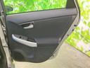 窓から自然光が差し込み、車内に明るさを感じさせます。控えめな色合いでまとまりがあり、同乗者も落ち着いて過ごせる雰囲気です。◆画像認識AIによる推定であり実際と異なる場合があります。
