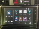 ラジオやテレビ、Bluetooth、スマートフォン連携などのメニューを画面で確認できます。音楽や電話など日常で使う機能がまとまり、必要な項目を見つけやすい構成です。
