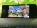 停車中にテレビ番組を視聴でき、休憩時間や待ち合わせの合間にも活用できます。画面上で番組内容を確認しやすく、車内で過ごす時間の楽しみを広げてくれる装備です。